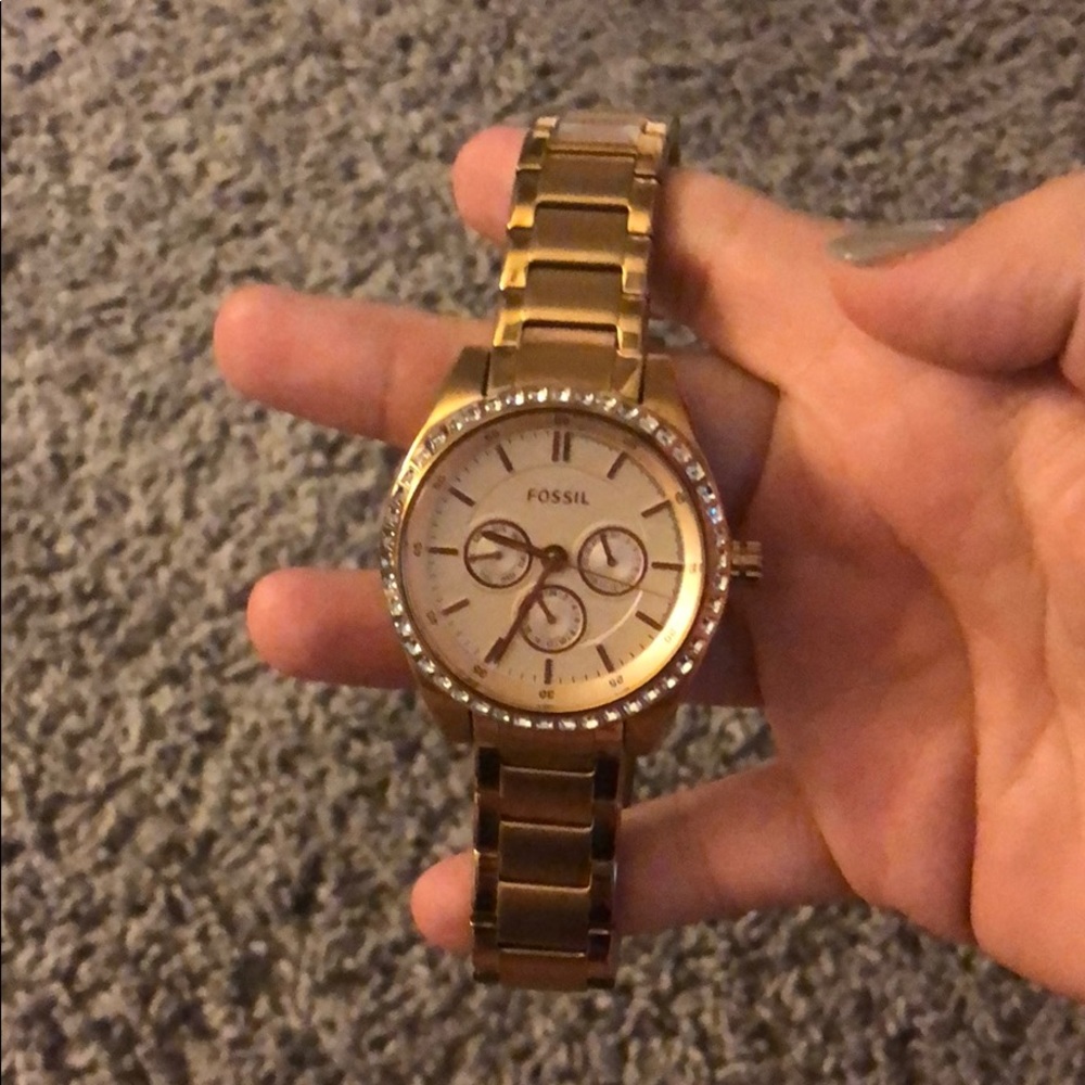 Fossil rose gold watch